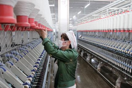 纺织品中的色彩匹配挑战：检测光源异质性