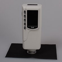 NR20XE色差仪精准测量皮革颜色